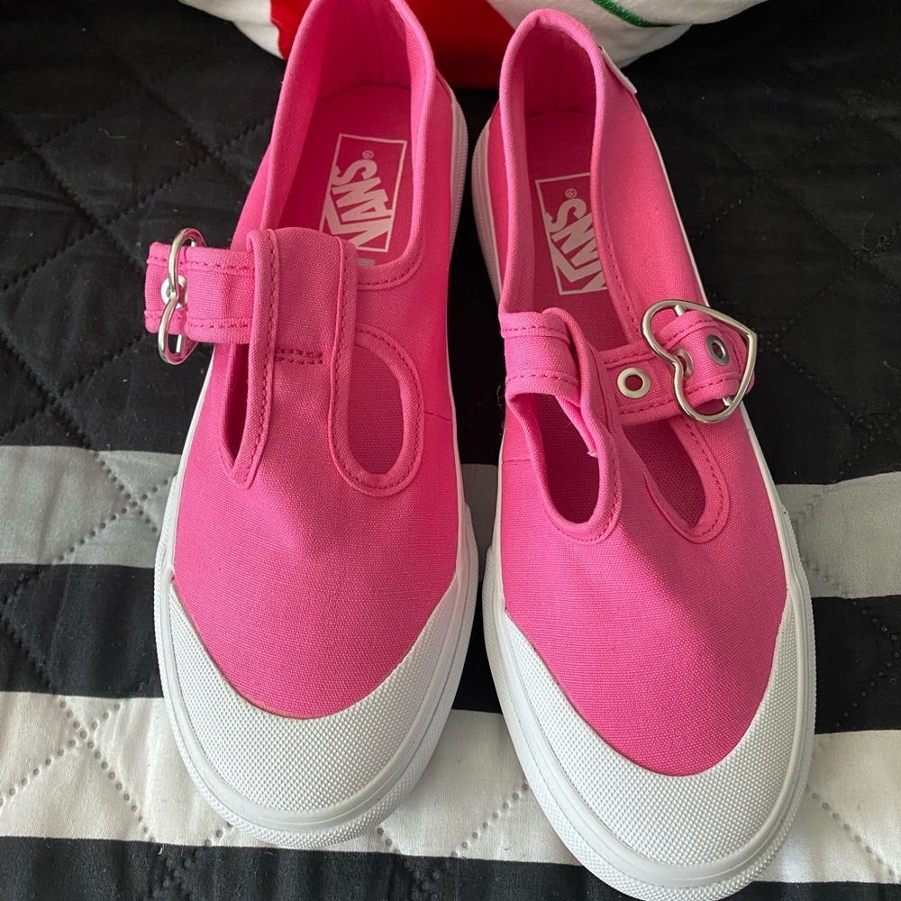 Vans Mary Jane sneakers in Pink! Size size 8 women's New never worn